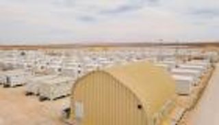 طبيبات متطوعات من الإمارات لعلاج اللاجئين السوريين في مخيم بالأردن