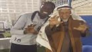 جوميز نجم الهلال يوجه التحية بفرانكو آراب‎