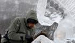 بالصور.. تحف فنية من الجليد بمسابقة دولية للنحت في فرنسا