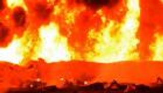 بالصور.. يوم دام في المكسيك بعد مقتل 21 بانفجار أنبوب نفط 