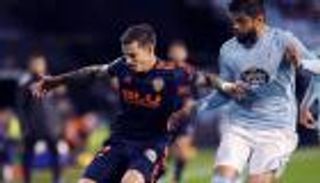 فالنسيا يقلب تأخره أمام سيلتا فيجو إلى فوز