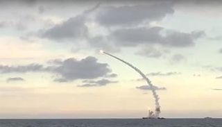 صاروخ من نظام كروز - أرشيفية