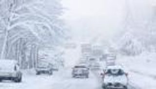 عاصفة تلغي احتفال كندا السنوي بعيد الثلج.. ودرجة الحرارة 15 تحت الصفر