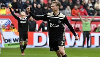 الهولندي فرينكي دي يونج