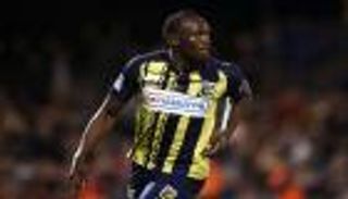 بولت ينهي مسيرته القصيرة مع كرة القدم