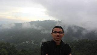 الصحفي المصري مهدي مبارك الفائز بجائزة ابن بطوطة لأدب الرحلة