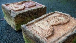  إسبانيا تستعيد منحوتتين مسروقتين عمرهما 1000 عام