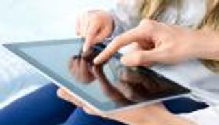 "هلبي".. تطبيق ذكي بأيدي 4 شباب مصريين لمساعدة أصحاب الهمم