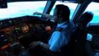 9 خطوات لمواجهة كابوس وفاة كابتن الطائرة.. الكتمان مهم