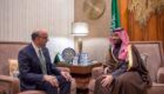 محمد بن سلمان يلتقي نائب رئيس الوزراء السنغافوري بالرياض