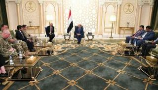 الرئيس اليمني وقائد القيادة المركزية الأمريكية