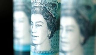  الجنيه الإسترليني يرتفع مقابل الدولار 