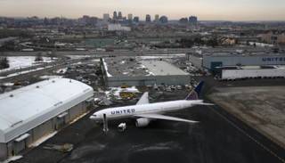 مطار نيوارك الأمريكي- أرشيفية