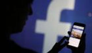 مستخدمو فيسبوك يؤجرون حساباتهم مقابل المال