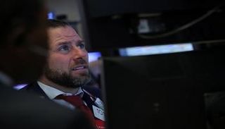 انخفاض الأسهم الأمريكية - رويترز