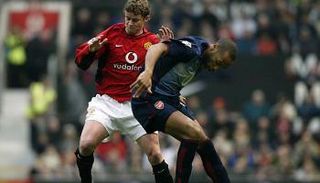 سولسكاير يلعب ضد أرسنال