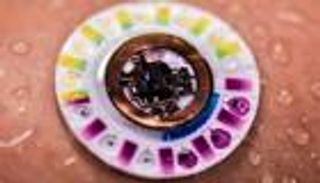 لاصقة صغيرة لأصحاب الأمراض المزمنة.. تنبههم بتعرض حياتهم للخطر