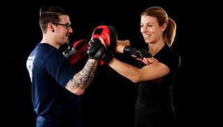 بلدية إيطالية تعلم نسائها فنون القتال - أرشيفية