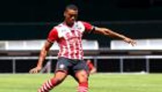 جيرييس يخطط لدعوة نجم ساوثهامبتون لمنتخب تونس