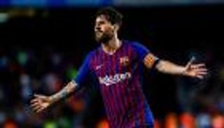 ميسي وبوسكيتس يدعمان برشلونة أمام جيرونا