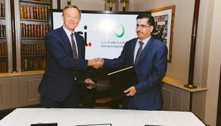 تعاون بين هيئة كهرباء ومياه دبي والمعهد البريطاني للمعايير