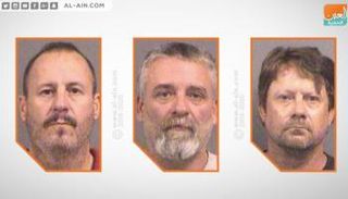 الرجال الثلاثة أعضاء في جماعة يمينية مسلحة
