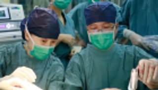 لأول مرة في الصين.. سيدة من دون رحم تضع طفلا سليما