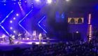 بالصور.. هاني شاكر ووائل جسار يشعلان أولى حفلات مسرح المجاز بالشارقة