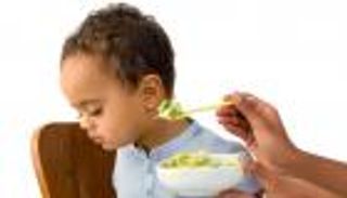 5 أسباب لـ"رهاب" الطعام.. أغربها أكل "الأستيكة" لدى الأطفال
