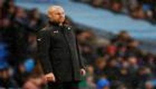 مدرب بيرنلي يستهدف البقاء في البريمييرليج بعد توديع الكأس