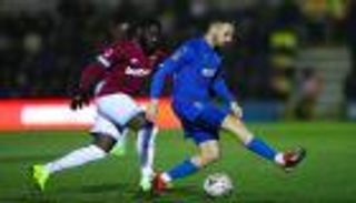 ويمبلدون يفاجئ وست هام ويقصيه من الكأس