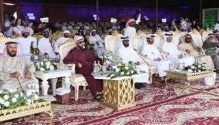 سلطان بن زايد في المنصة الرئيسة للمهرجان