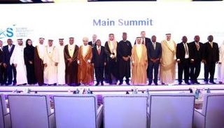 ختام فعاليات القمة العالمية للاستثمار في قطاع الطيران بدبي