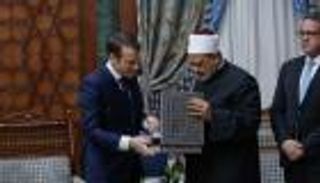 ماكرون خلال زيارته للأزهر: له دور محوري في حوار الأديان ومواجهة الإرهاب