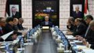 حكومة الحمدالله تقدم استقالتها رسميا للرئيس الفلسطيني