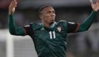 أحمد خليل يوجه رسالة لجماهير الأبيض بعد توديع كأس آسيا