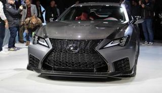 لكزس RC F Track Edition