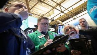 تباين مؤشرات البورصة الأمريكية عند الإغلاق