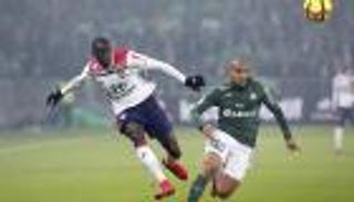 ظهير ليون ينتظر الإعلان عن نفسه أمام برشلونة