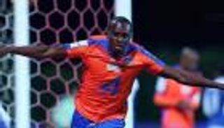 الفيحاء يسعى لتأمين بقاء مهاجمه الكولومبي