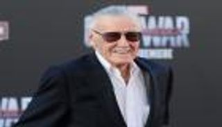 تكريم "ستان لي" مبتكر شخصيات الأبطال الخارقين بهوليوود