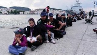 لاجئون على أحد الشواطئ الأوروبية - صورة أرشيفية