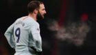 جماهير تشيلسي تهاجم هيجوايين بعد رباعية بورنموث