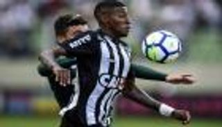 برشلونة يعلن تعاقده مع ظهير أتلتيكو مينيرو البرازيلي