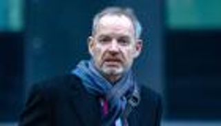 مصرفي سابق في "باركليز": محامو البنك لم يعترضوا على دفع رسوم لقطر