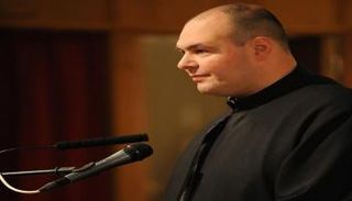 الأب ناجي جليل كيوان راعي كنيسة مارأنطونيوس المارونية بأمريكا