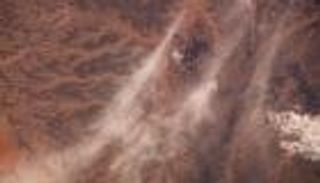 هزاع المنصوري يطلق مسابقة ترفيهية من الفضاء