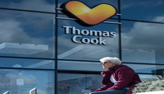 فرع مغلق لمجموعة السفر توماس كوك وسط لندن - أ ف ب