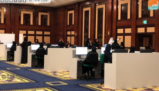 حضور نسائي مميز في أول أيام التصويت المبكر للانتخابات بالإمارات 