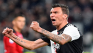 لخلافة إبراهيموفيتش.. عرض أمريكي يهدد أحلام اليونايتد في ضم ماندجوكيتش